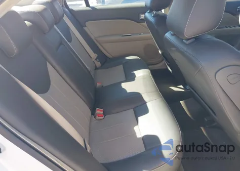 2010 Mercury Milan Hybrid из США, поврежденный, VIN 3MEDM0L36AR624445